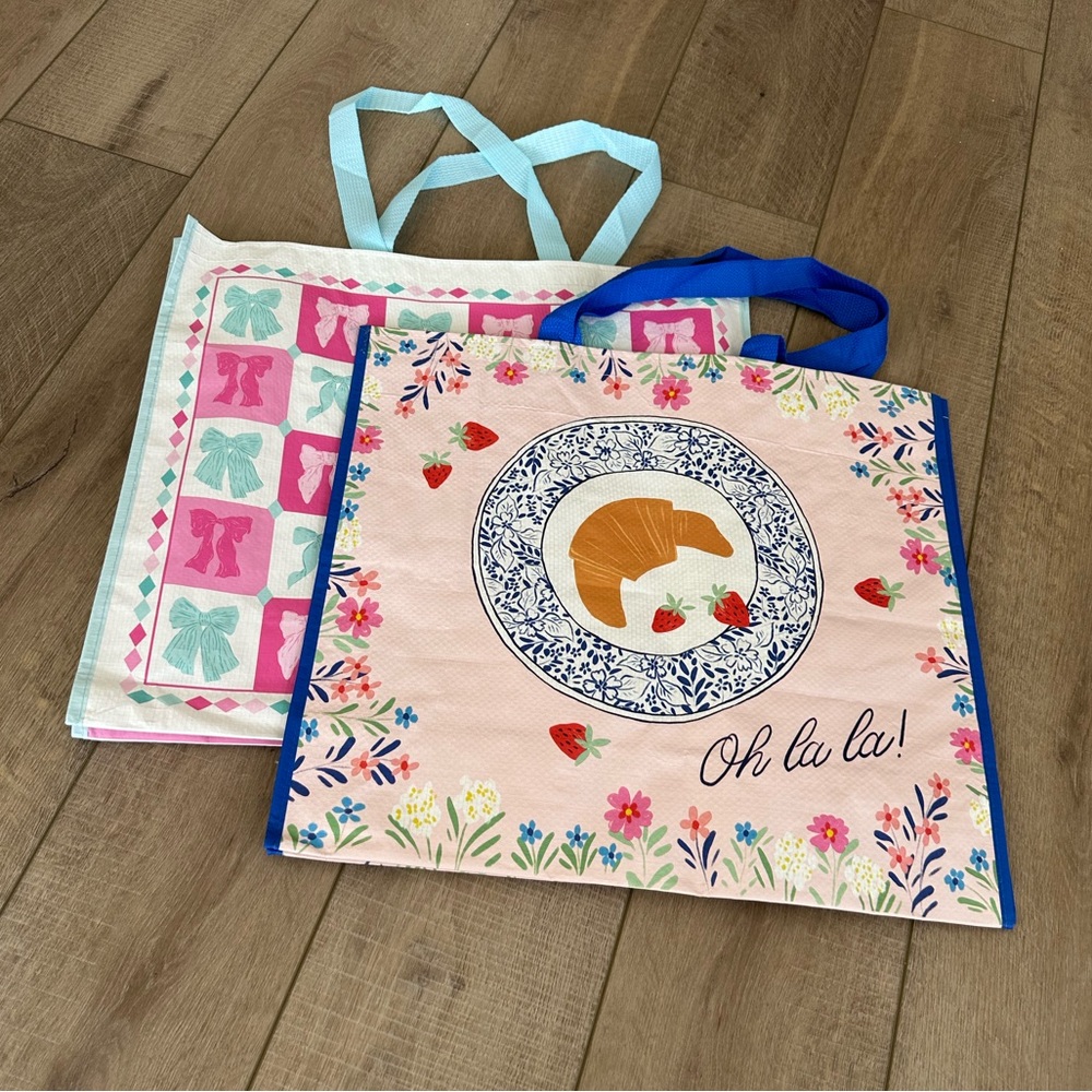 Homegoods TJMaxx Marshalls Viral Croissant & Pink Blue Bow Print Tote Bags NWOT